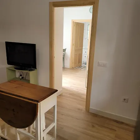 Apartamento Con Wifi, Patio Y Garaje Privado Alcalá de Guadaira Exterior photo