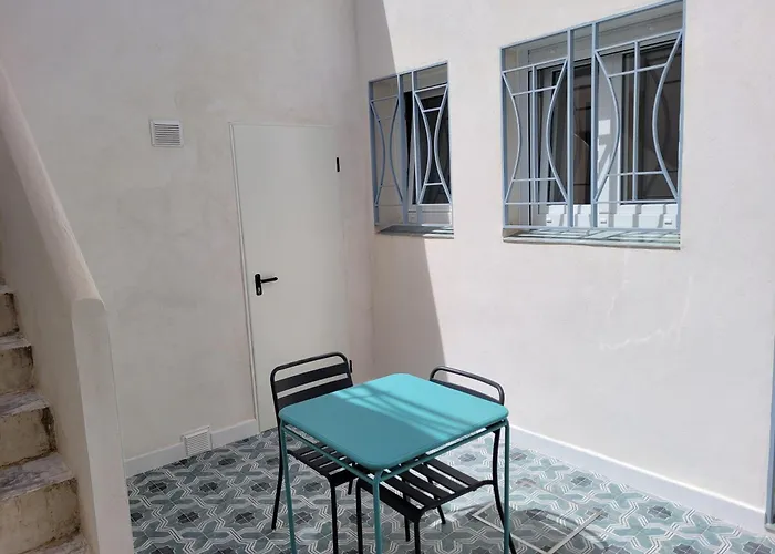 Apartamento Con Wifi, Patio Y Garaje Privado