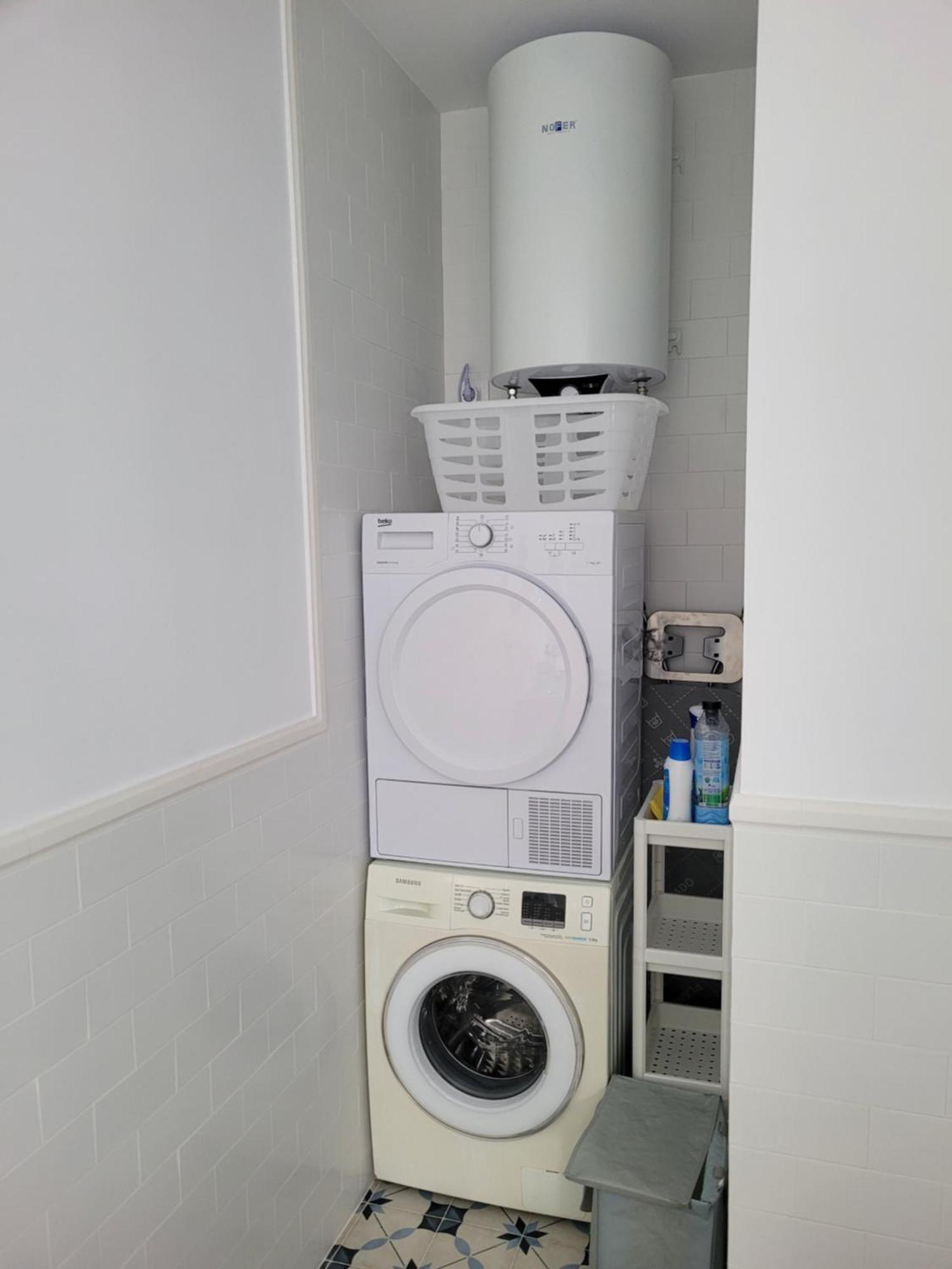 Apartment Con Wifi, Patio Y Garaje Privado Alcalá de Guadaira