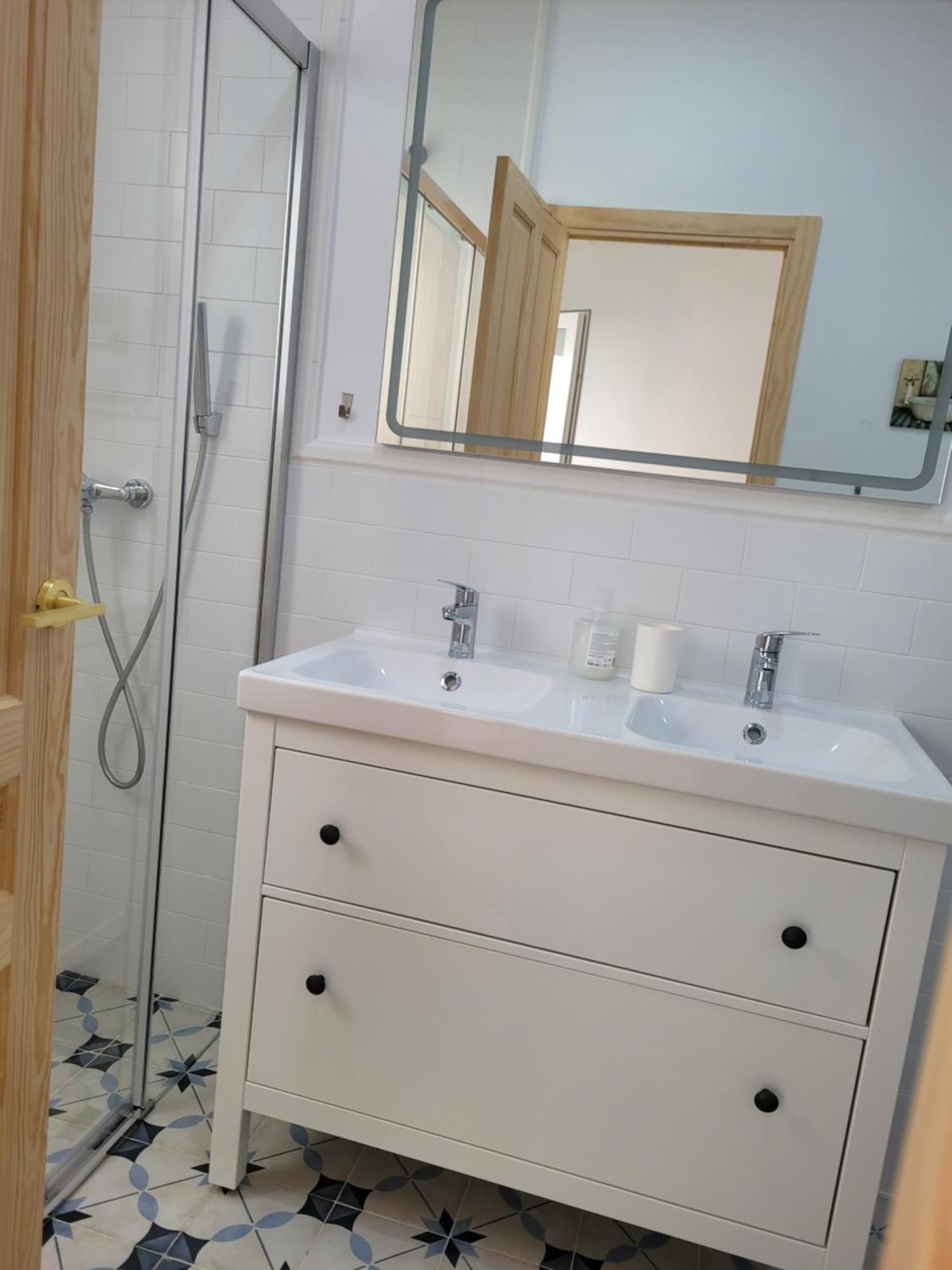 Apartment Con Wifi, Patio Y Garaje Privado Alcalá de Guadaira
